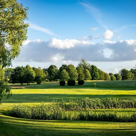 Golfplatz Ploener Kleiner Ploener 아파트